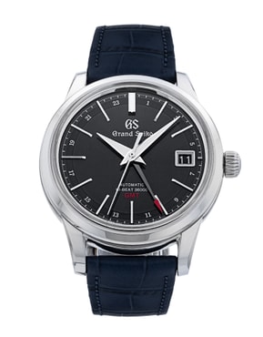 Luxury pre-owned watches still within the manufacturer’s warranty